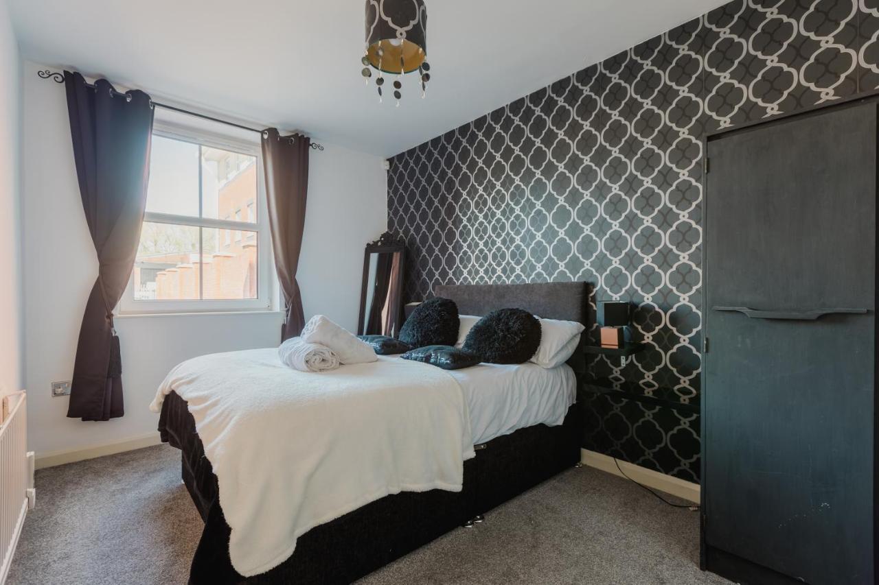 Hullidays - Theatre Side Apartment - Refurbished 2023 Kingston upon Hull Exterior photo