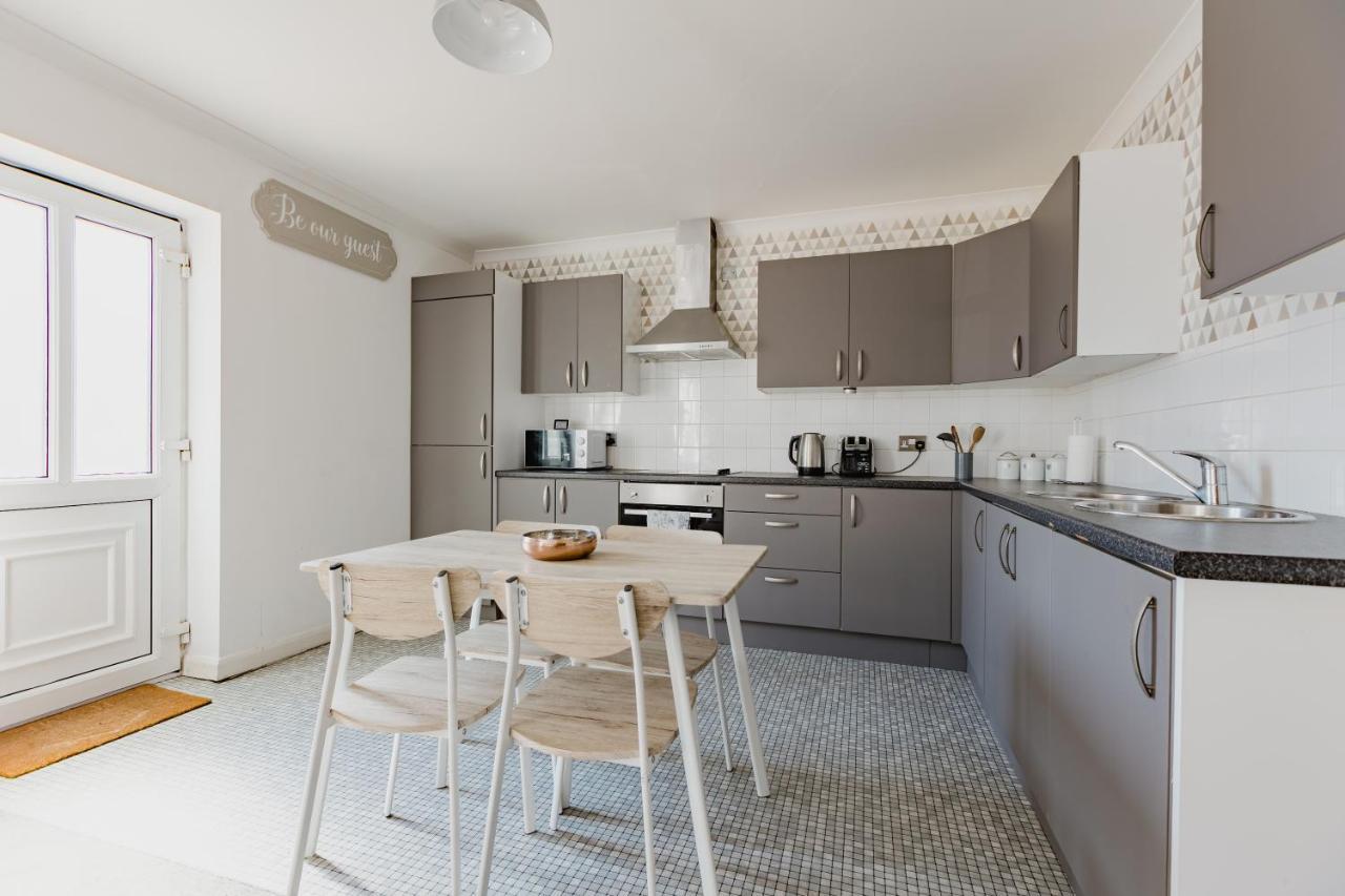 Hullidays - Theatre Side Apartment - Refurbished 2023 Kingston upon Hull Exterior photo